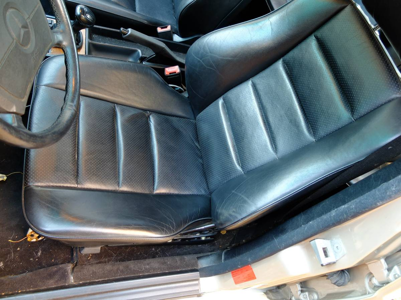 Illustration for article titled For $17,500, Could This 1987 Mercedes 190 Cosworth 2.3 16v Be a Cos You Could Get Behind?